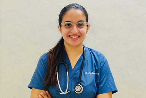 Dr. Rujuta